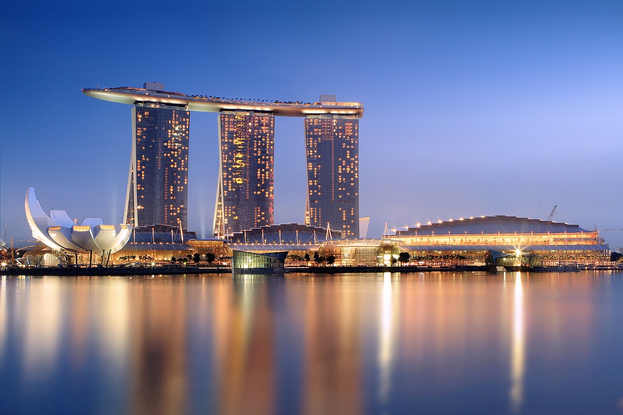 Marina Bay Sands Singapore at dusk, AI governance and cloud strategy in Singapore's financial sector